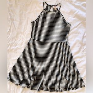 Mossimo black and white striped dress, size L. Great condition